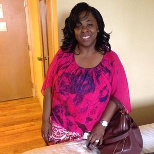 Meet your Posher, Valerie